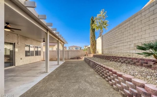 5565 Golden Palms Court, Las Vegas, NV 89148