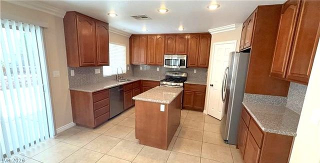 5565 Golden Palms Court, Las Vegas, NV 89148