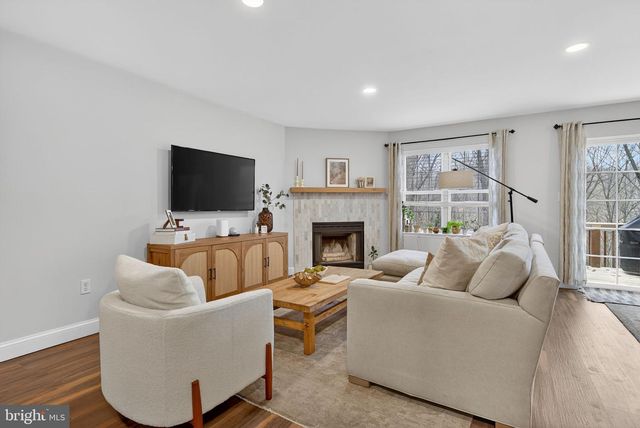 304 TREETOPS CT, Lancaster, PA 17601