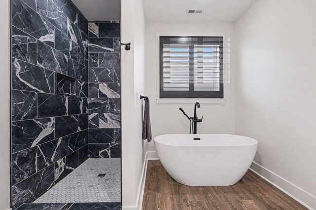 1801 Twin Caves Dr, Lewisburg, TN 37091