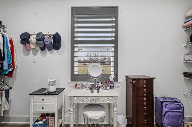 1801 Twin Caves Dr, Lewisburg, TN 37091