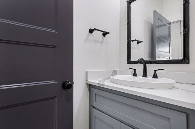 1801 Twin Caves Dr, Lewisburg, TN 37091