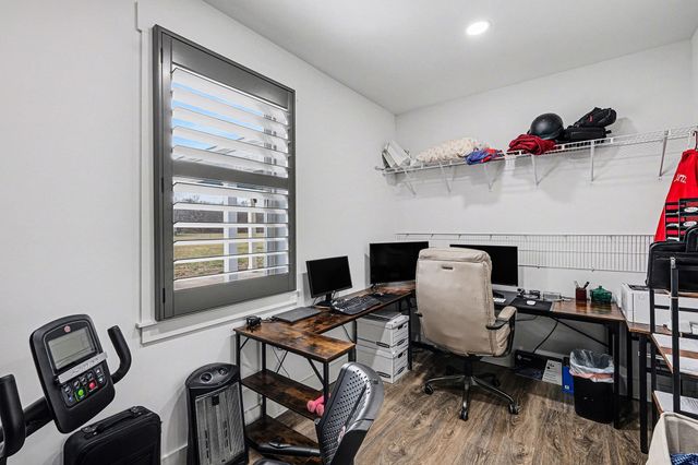 1801 Twin Caves Dr, Lewisburg, TN 37091