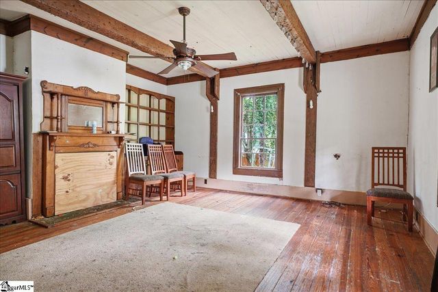 419 Academy Street, Laurens, SC 29360