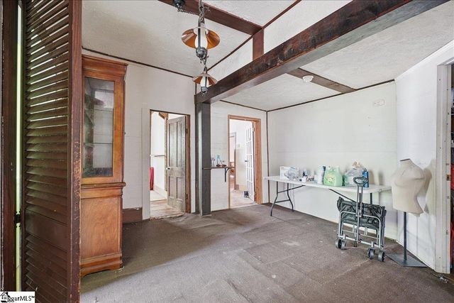 419 Academy Street, Laurens, SC 29360