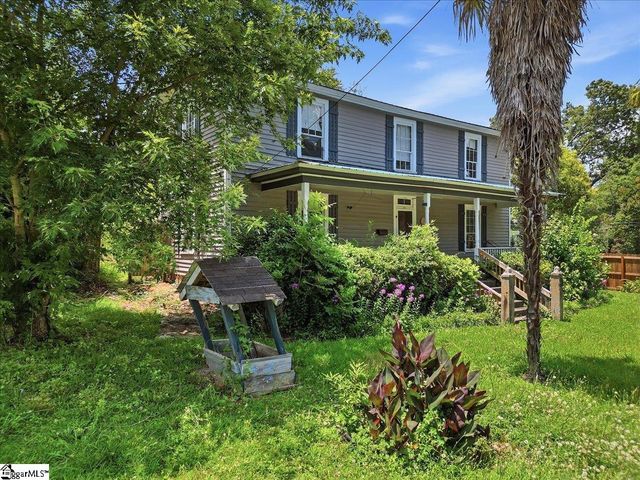 419 Academy Street, Laurens, SC 29360