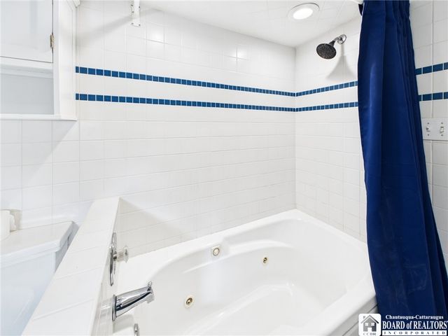 7 Stewart Avenue, Jamestown, NY 14701