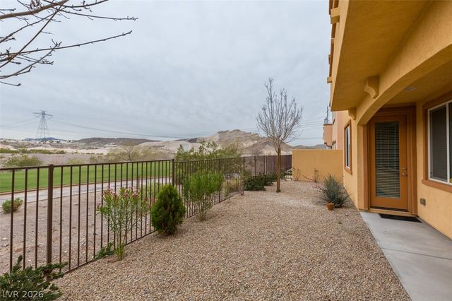 85 Avenza Drive, Henderson, NV 89011