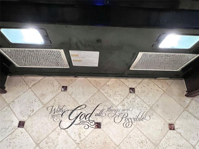 7017 Caldwell Road, Hitchcock, TX 77563