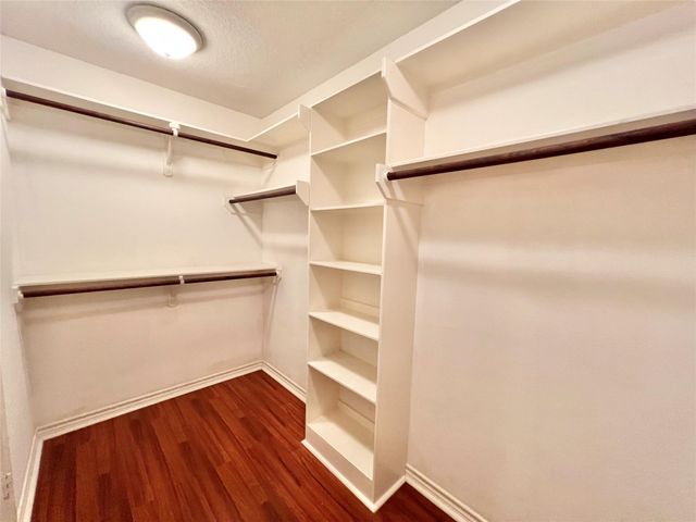 7017 Caldwell Road, Hitchcock, TX 77563