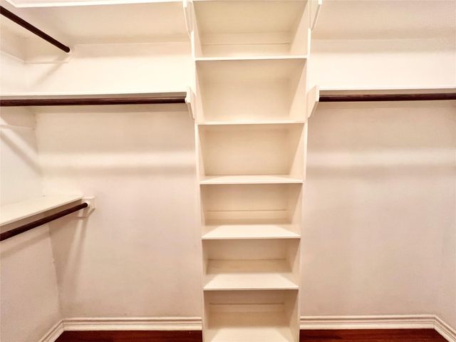 7017 Caldwell Road, Hitchcock, TX 77563