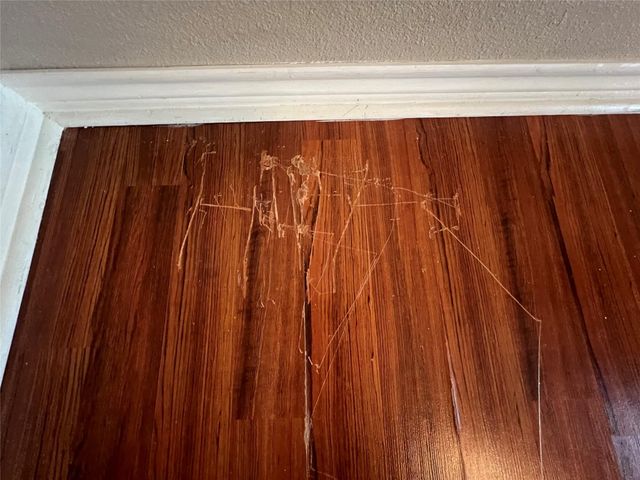 7017 Caldwell Road, Hitchcock, TX 77563