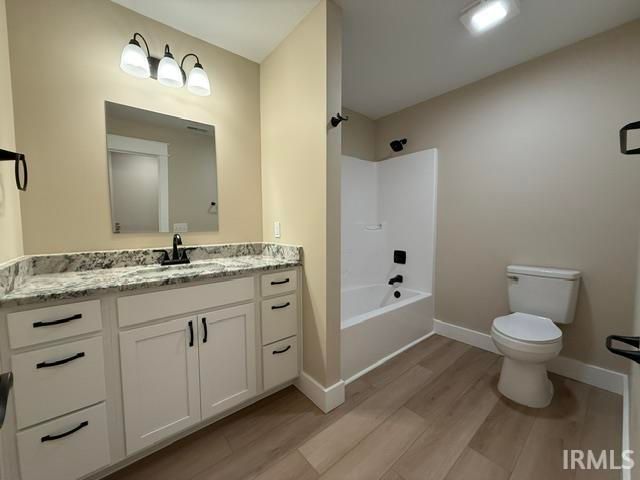 1318 S Parks Edge Road, Bloomington, IN 47401