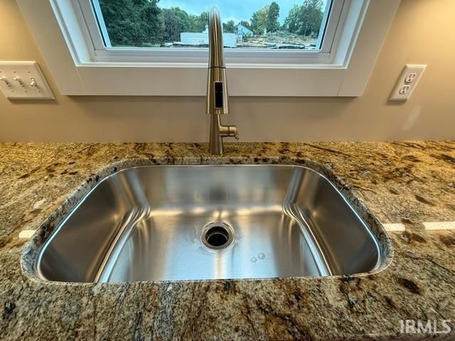 1318 S Parks Edge Road, Bloomington, IN 47401