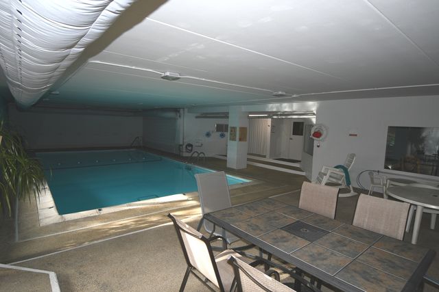 1S045 Spring Road H2, Oakbrook Terrace, IL 60181