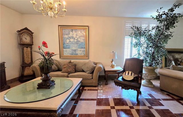884 East Robindale Road, Las Vegas, NV 89123