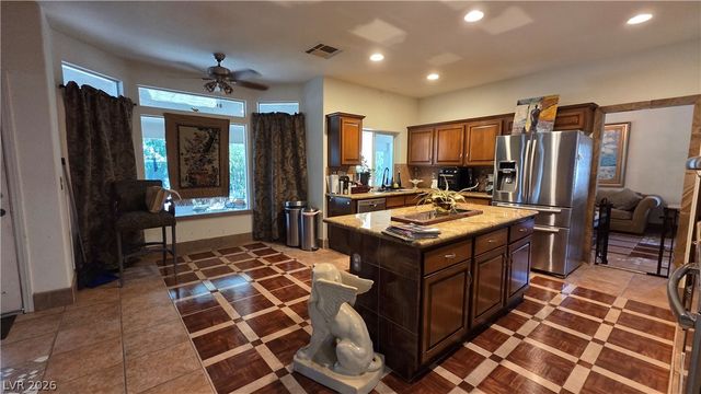884 East Robindale Road, Las Vegas, NV 89123