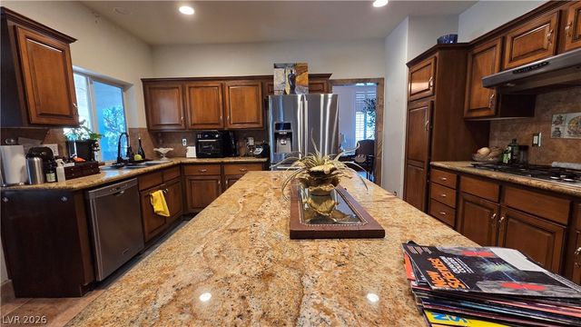 884 East Robindale Road, Las Vegas, NV 89123