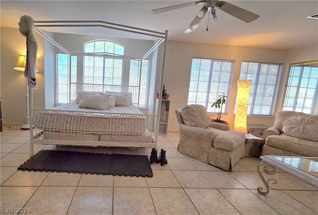 884 East Robindale Road, Las Vegas, NV 89123