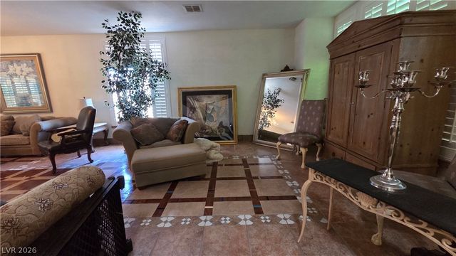 884 East Robindale Road, Las Vegas, NV 89123