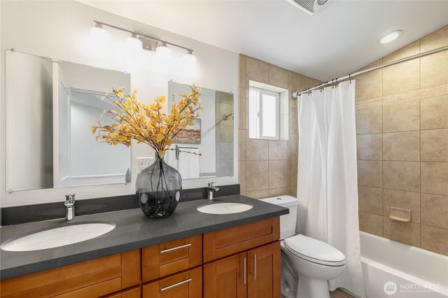 4921 S 107th Street, Tukwila, WA 98178