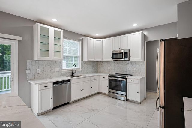 19 OAKWYNN CIR, Smyrna, DE 19977