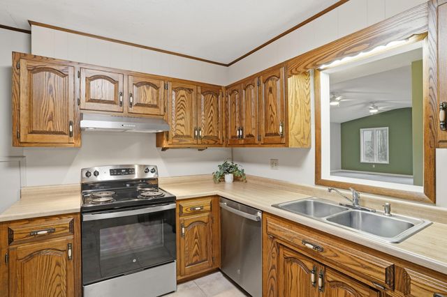 3208 LYNNWOOD DR, Columbia, MO 65203