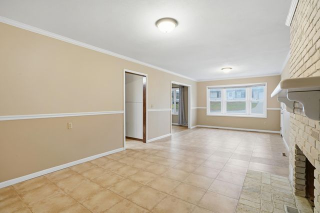 3208 LYNNWOOD DR, Columbia, MO 65203