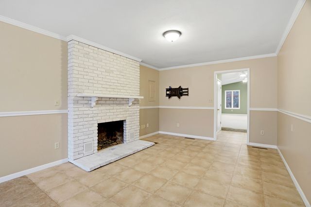 3208 LYNNWOOD DR, Columbia, MO 65203