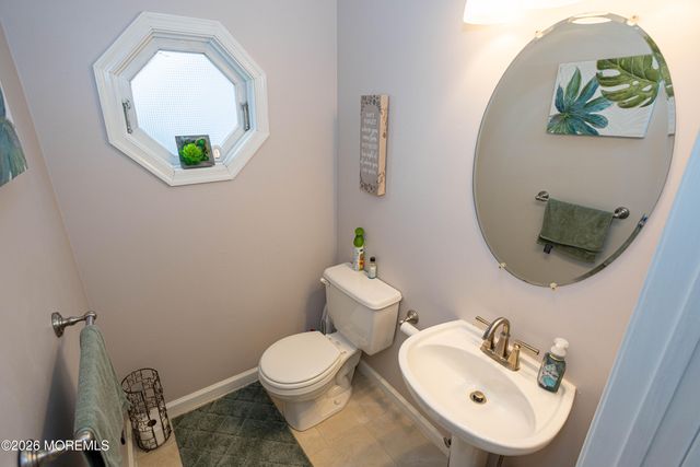 31 Scarlet Drive, Parlin, NJ 08859