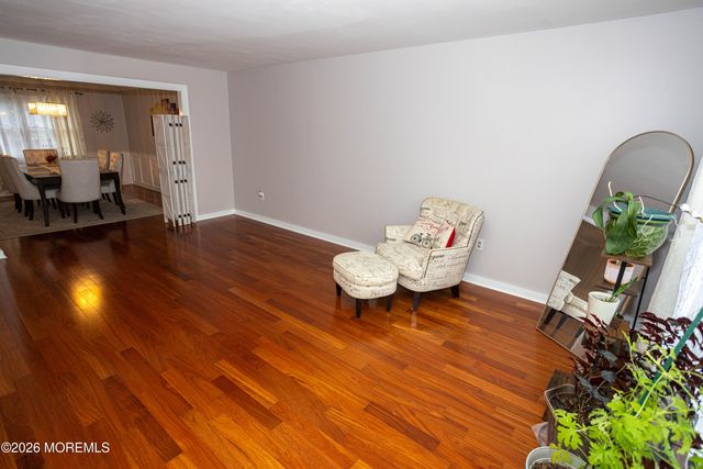 31 Scarlet Drive, Parlin, NJ 08859