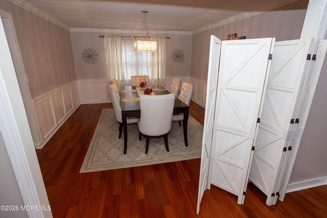 31 Scarlet Drive, Parlin, NJ 08859