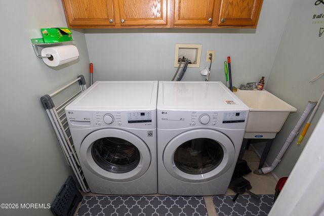 31 Scarlet Drive, Parlin, NJ 08859