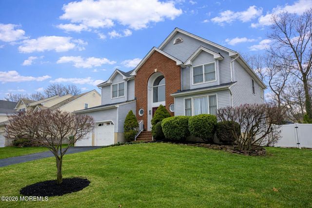 31 Scarlet Drive, Parlin, NJ 08859