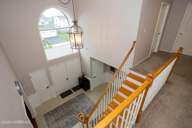 31 Scarlet Drive, Parlin, NJ 08859