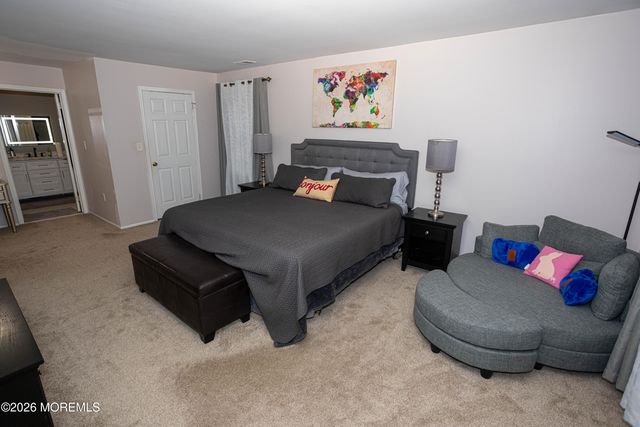 31 Scarlet Drive, Parlin, NJ 08859