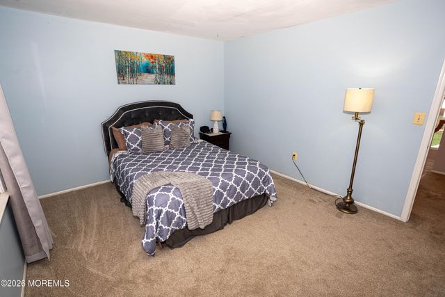 31 Scarlet Drive, Parlin, NJ 08859