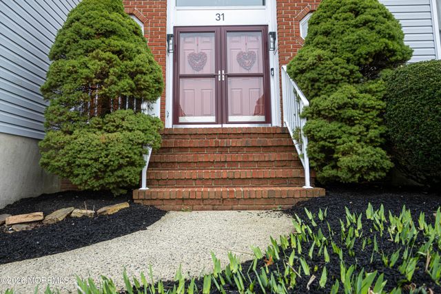 31 Scarlet Drive, Parlin, NJ 08859