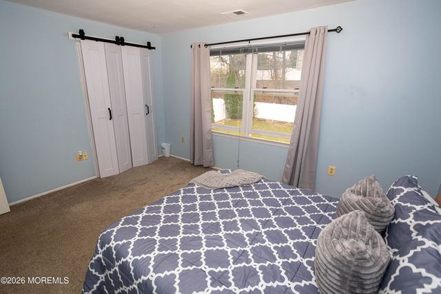 31 Scarlet Drive, Parlin, NJ 08859