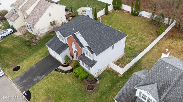 31 Scarlet Drive, Parlin, NJ 08859
