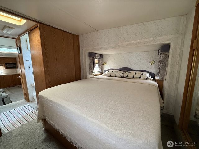 1560 S Broadway S, Westport, WA 98595