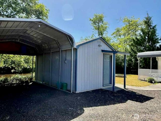 1560 S Broadway S, Westport, WA 98595