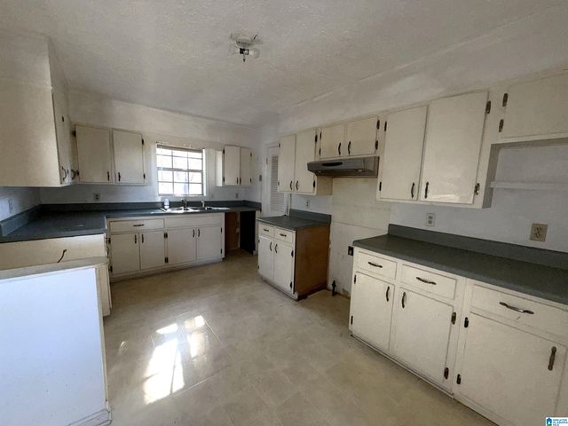 153 24TH STREET, Hueytown, AL 35023