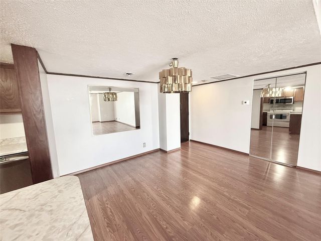 2016 Main Street 1904, Houston, TX 77002