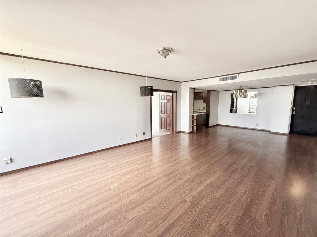 2016 Main Street 1904, Houston, TX 77002