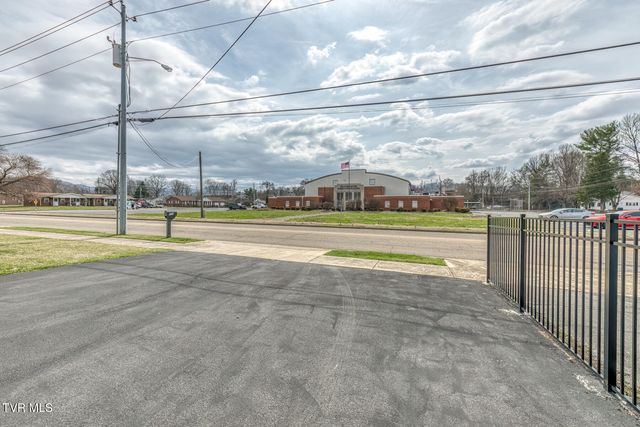 309 West Mill Street, Elizabethton, TN 37643