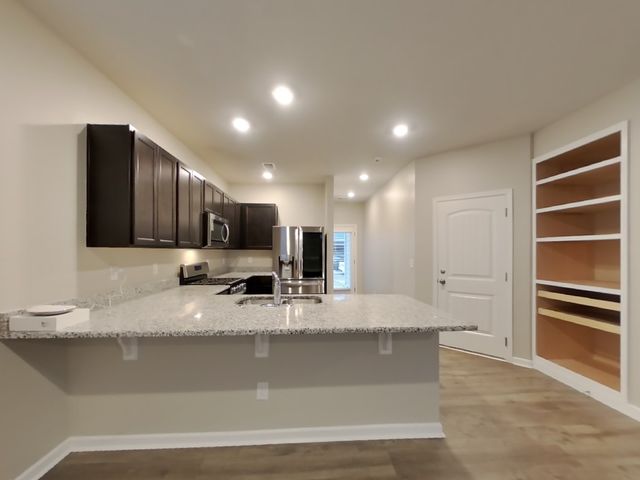 1013 Pepper Stone Dr, Lebanon, TN 37087