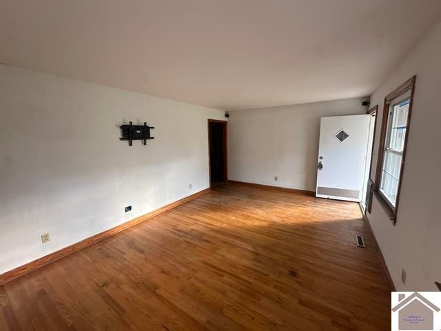 1106 S 12th St., Mayfield, KY 42066