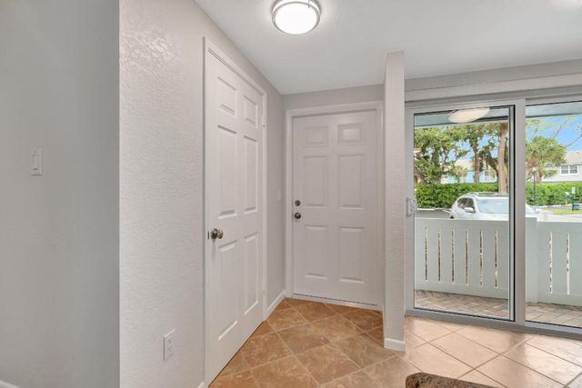 1016 E Jeffery Street 1016, Boca Raton, FL 33487