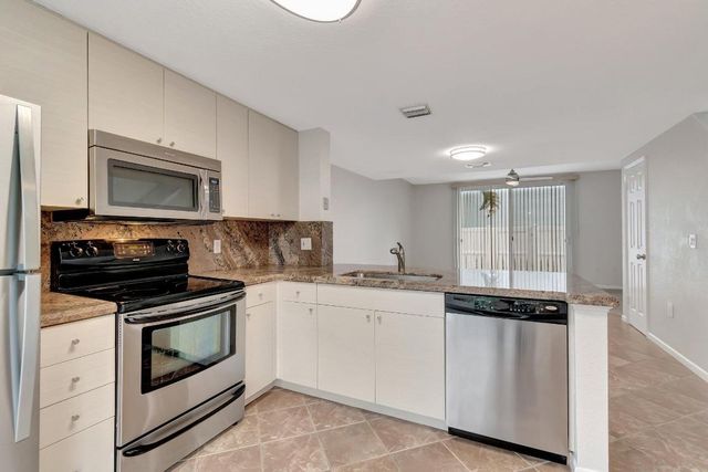 1016 E Jeffery Street 1016, Boca Raton, FL 33487